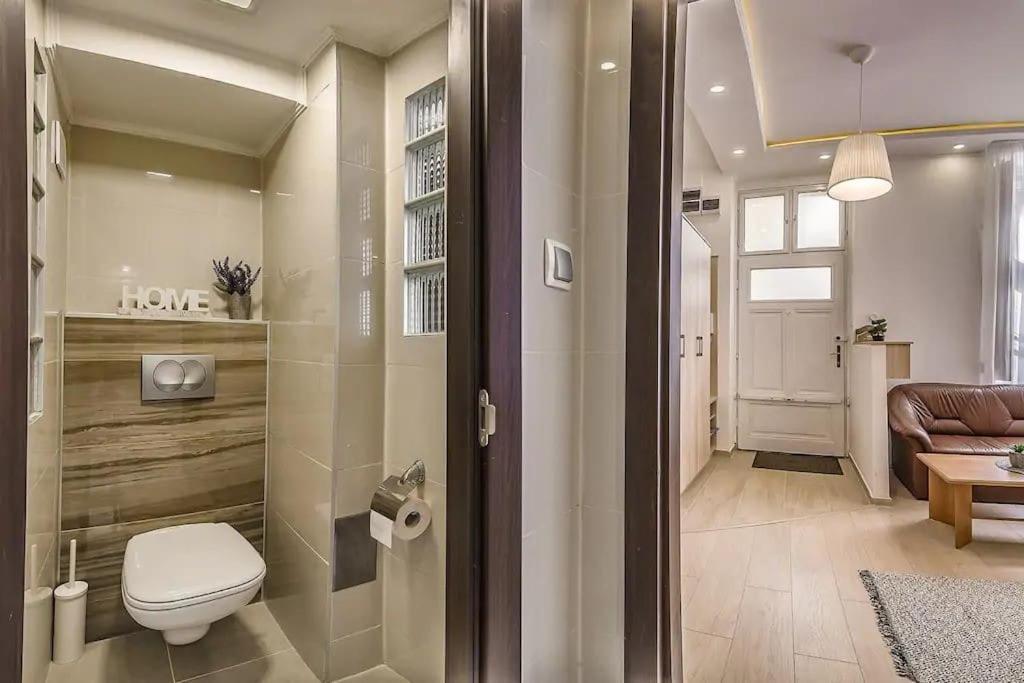 Szechenyi Renovated 2Br At Danube River Budapest Exteriör bild